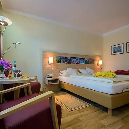 Quellenhof Hotel 4*