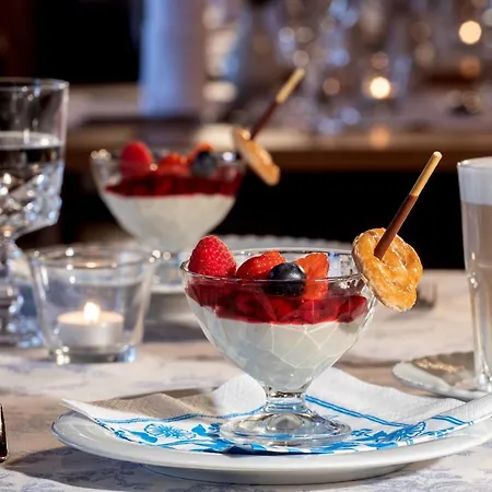Quellenhof Hotel 4*